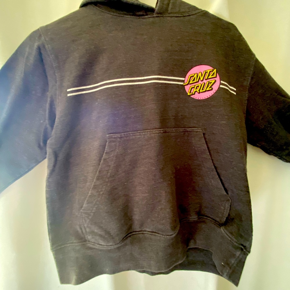 Kids never worn Santa Cruz pint sweatshirt